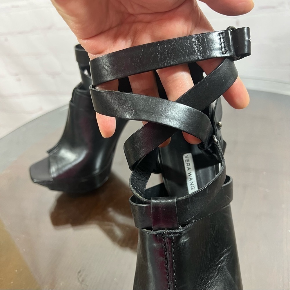 VERA WANG Lavender Hot & Sexy Cris Cross Strappy Leather Platform Sandal 6.5 EUC - Picture 8 of 16